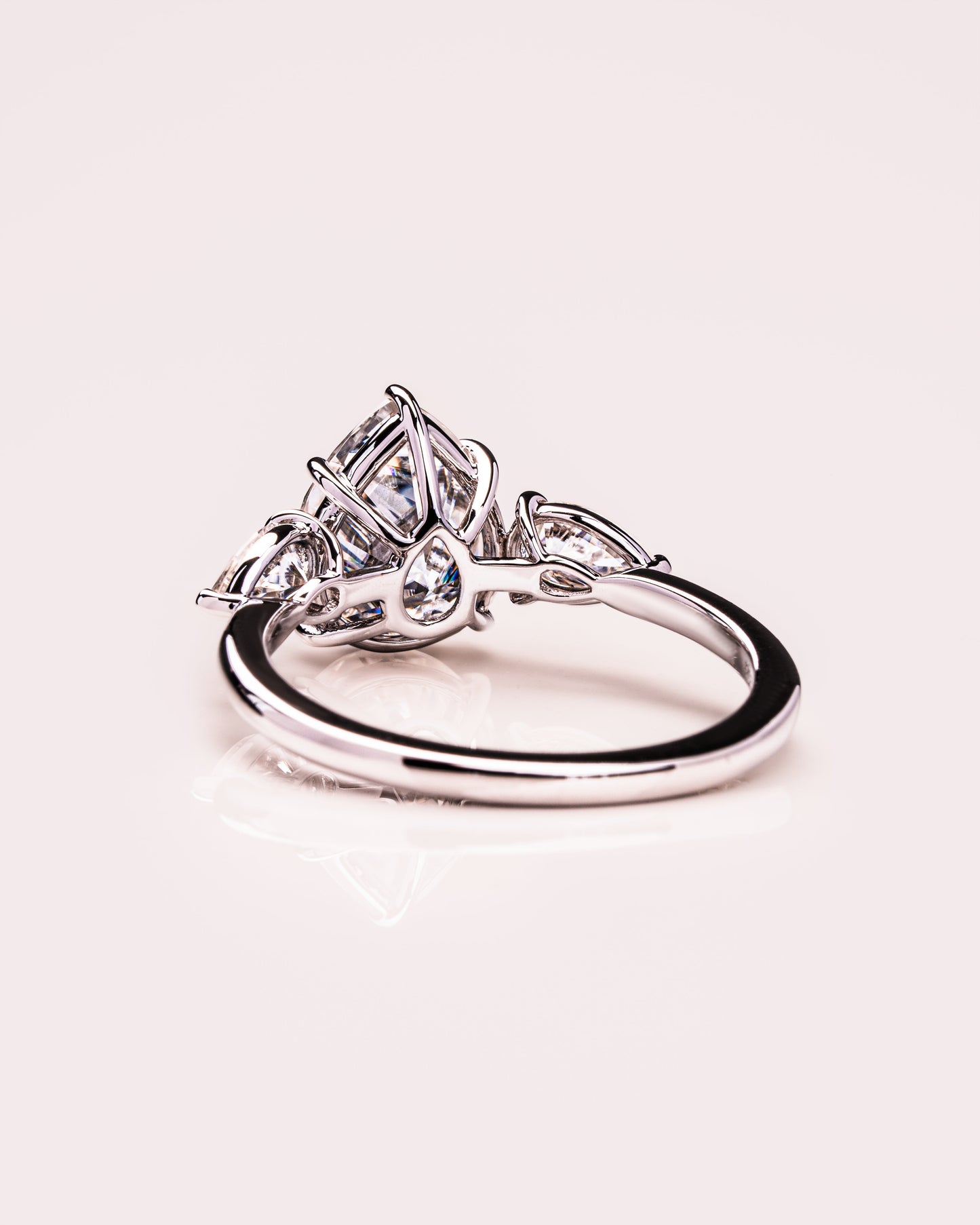 Nicola - Pear | Silver